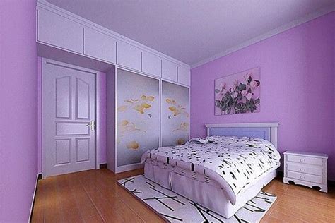 水龍頭對門 臥室紫色房間